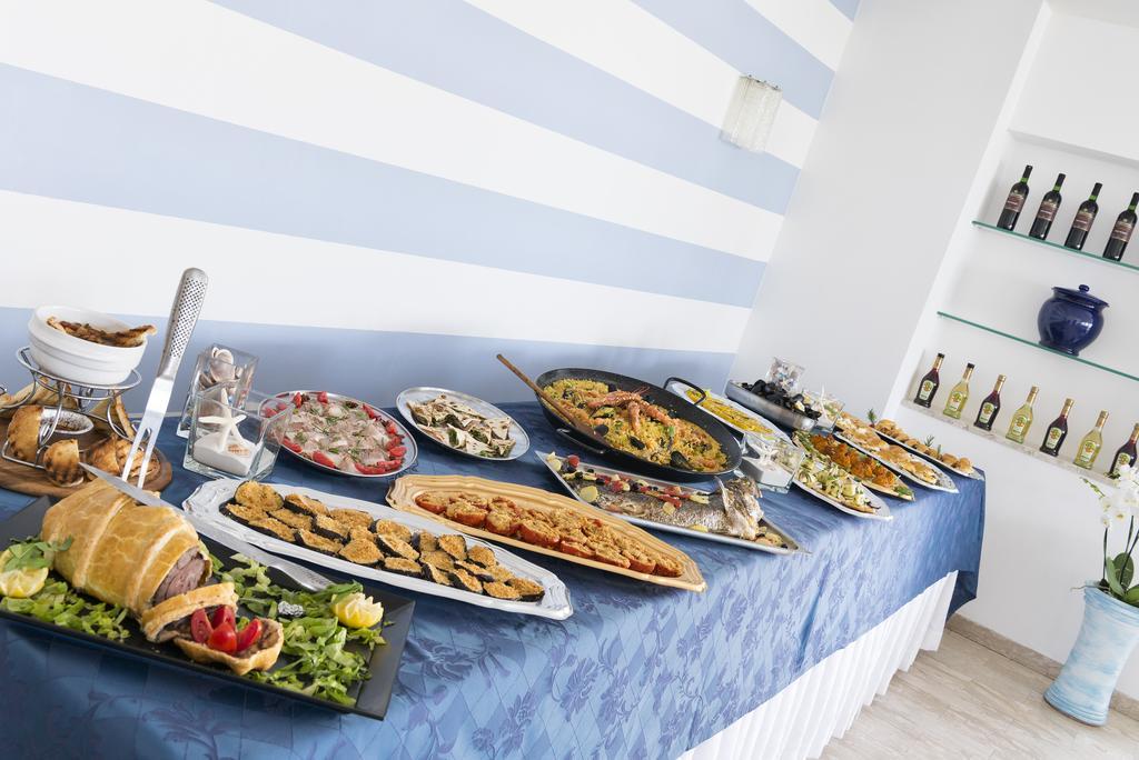 Hotel Capitol Misano Adriatico Eksteriør bilde